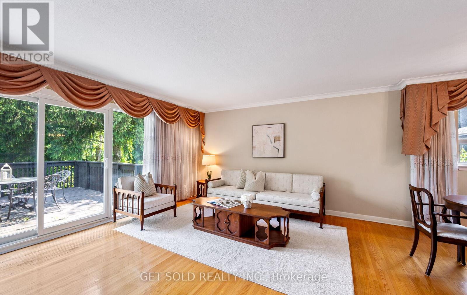 43 Grovetree Road, Toronto, Ontario  M9V 2Y4 - Photo 6 - W12192162