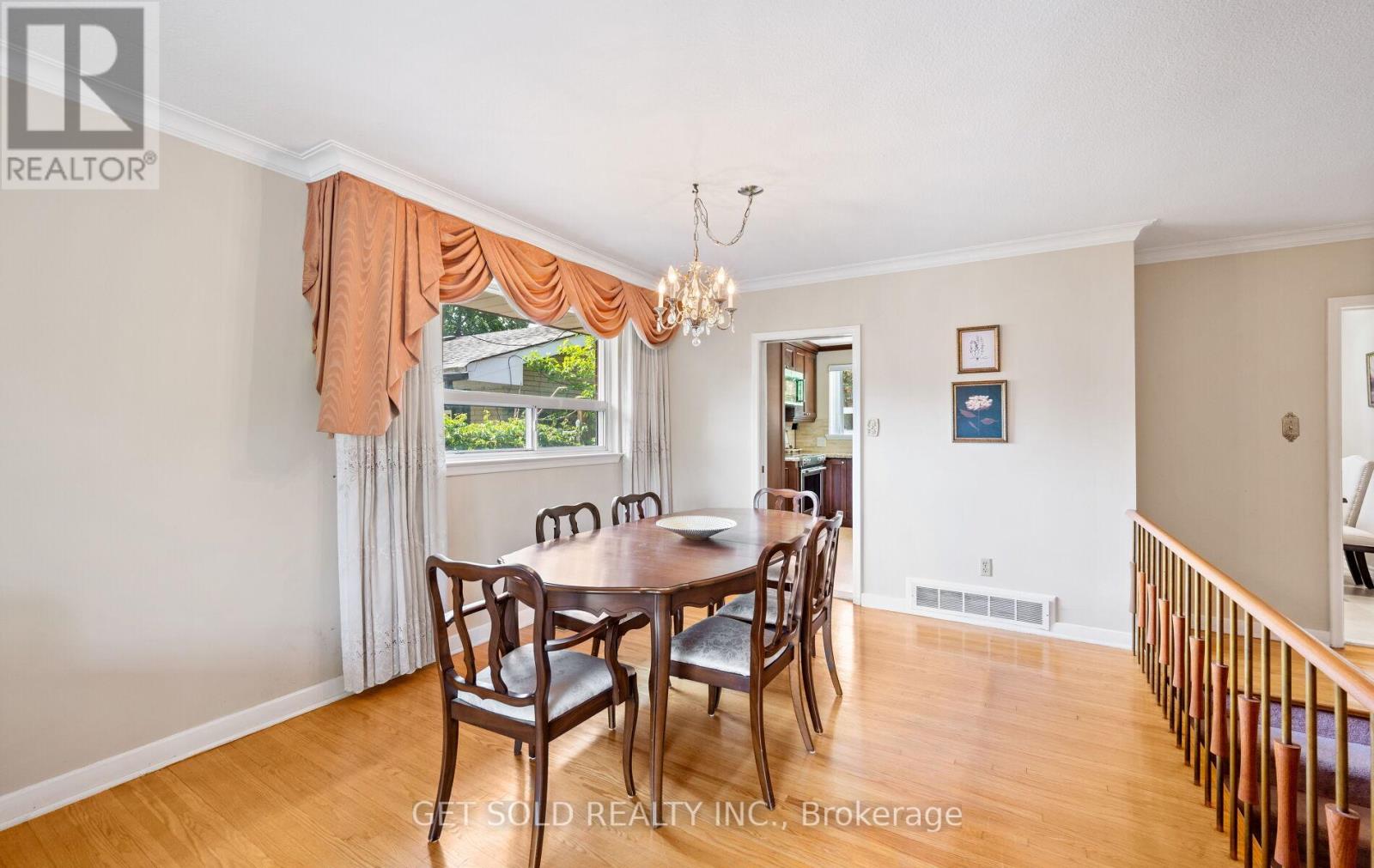 43 Grovetree Road, Toronto, Ontario  M9V 2Y4 - Photo 9 - W12192162