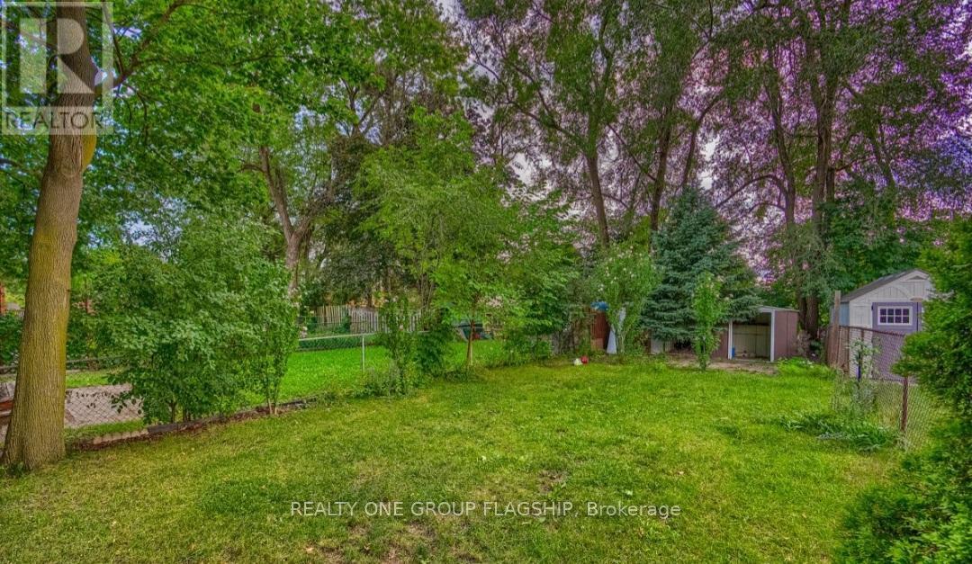 1420 Freeport Drive, Mississauga, Ontario  L5C 1S6 - Photo 35 - W12192167