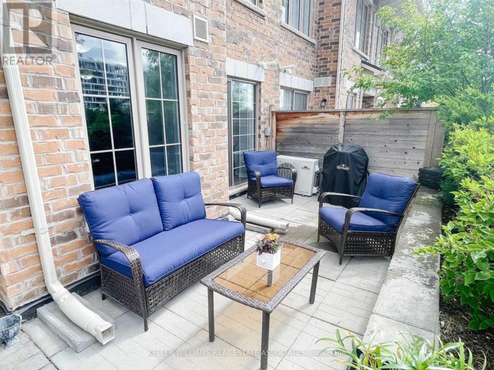 Property at 60 - 2441 GREENWICH DRIVE image 2