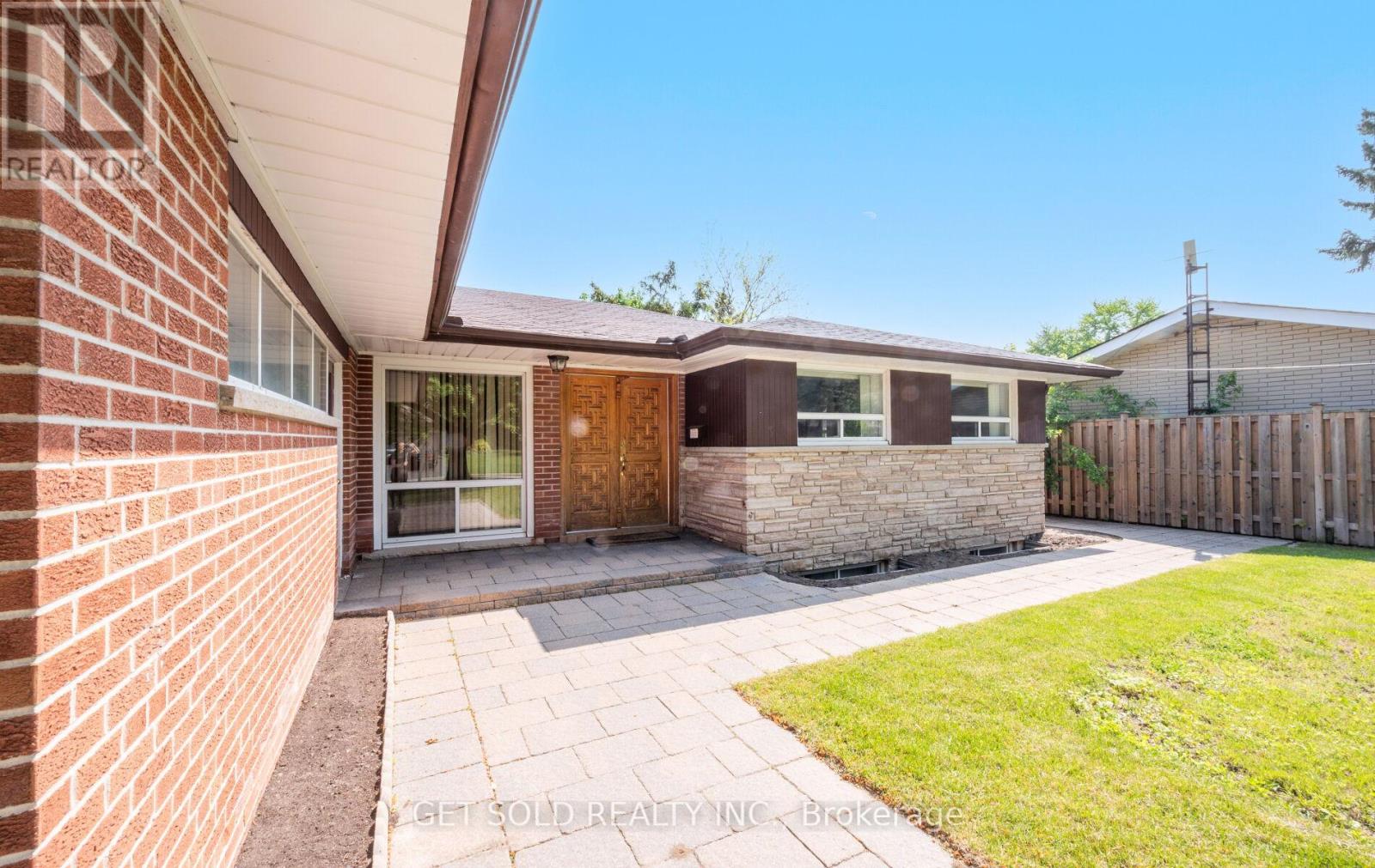 Property at 43 GROVETREE ROAD image 2