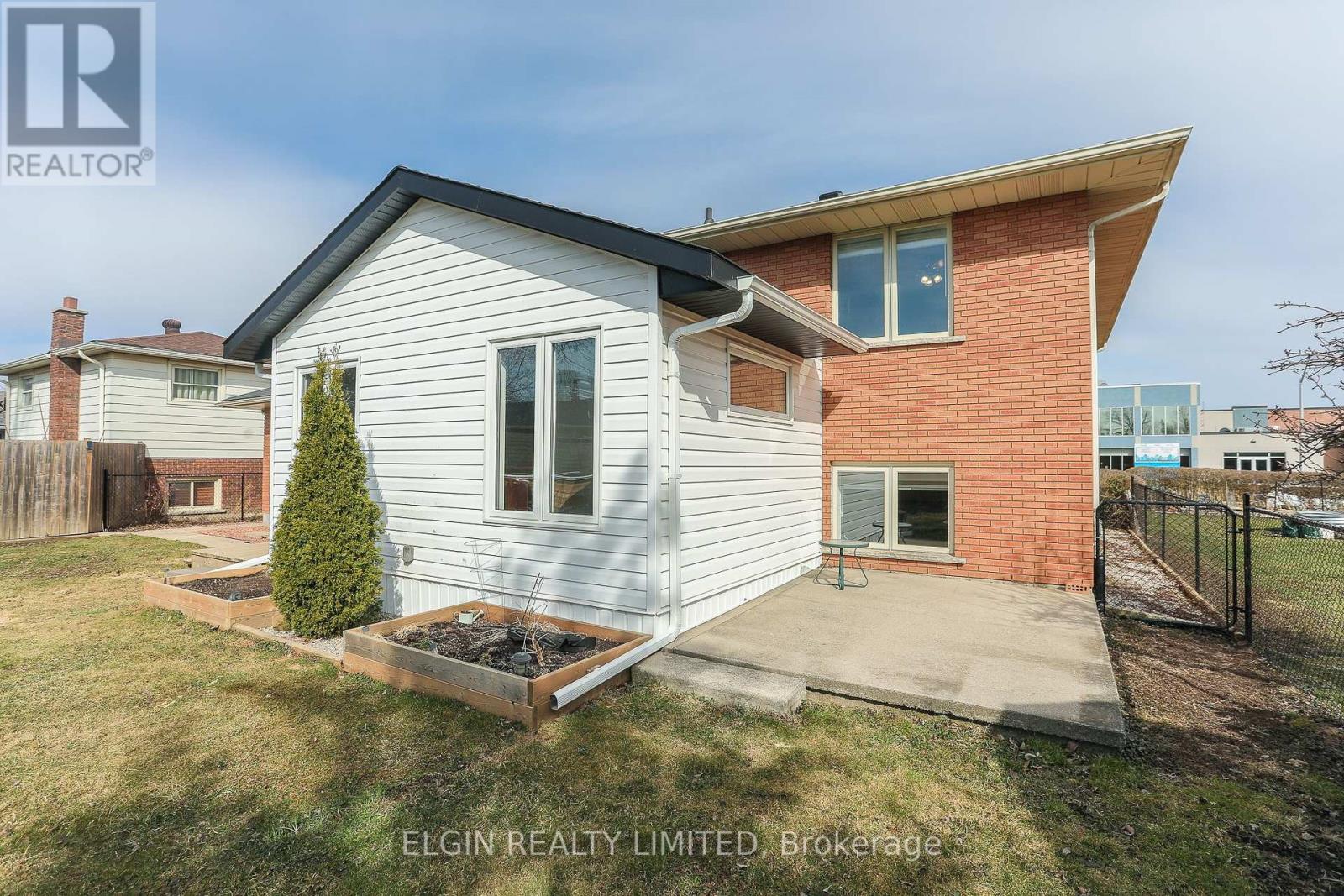 19 High Street, St. Thomas, Ontario  N5R 5R6 - Photo 37 - X12192407