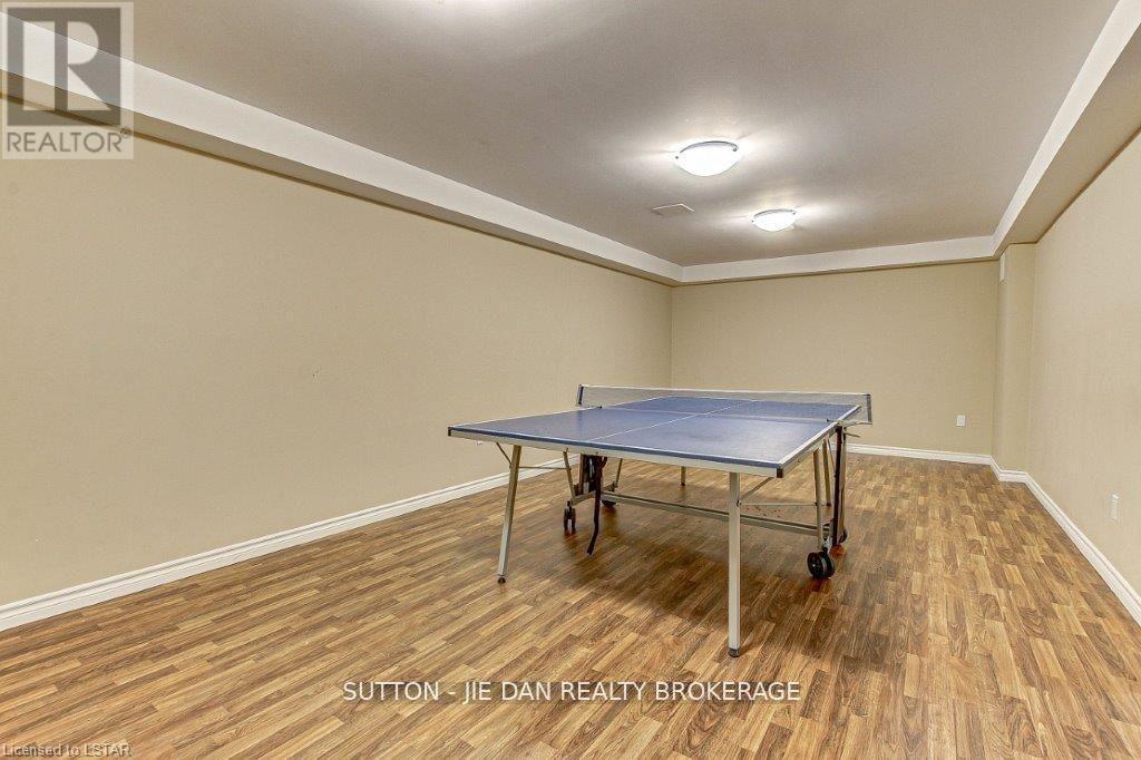21 - 1755 Louise Boulevard, London North (North R), Ontario  N6G 5G4 - Photo 31 - X12192425