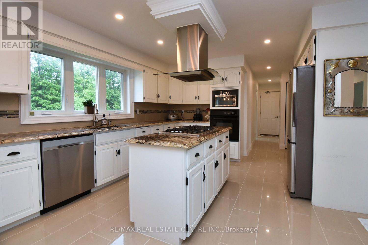 237 Highland Road E, Hamilton, Ontario  L8J 3E6 - Photo 14 - X12192094