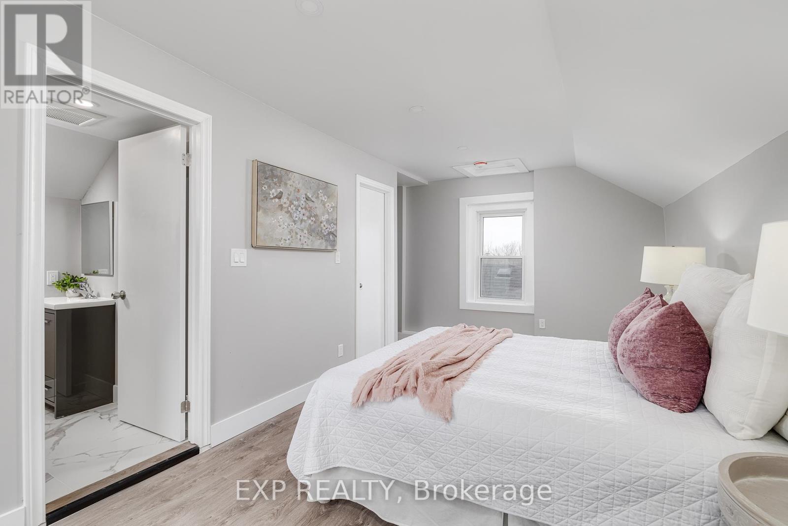 Upper - 125 Cathcart Street, Hamilton, Ontario  L8L 5A1 - Photo 12 - X12192263