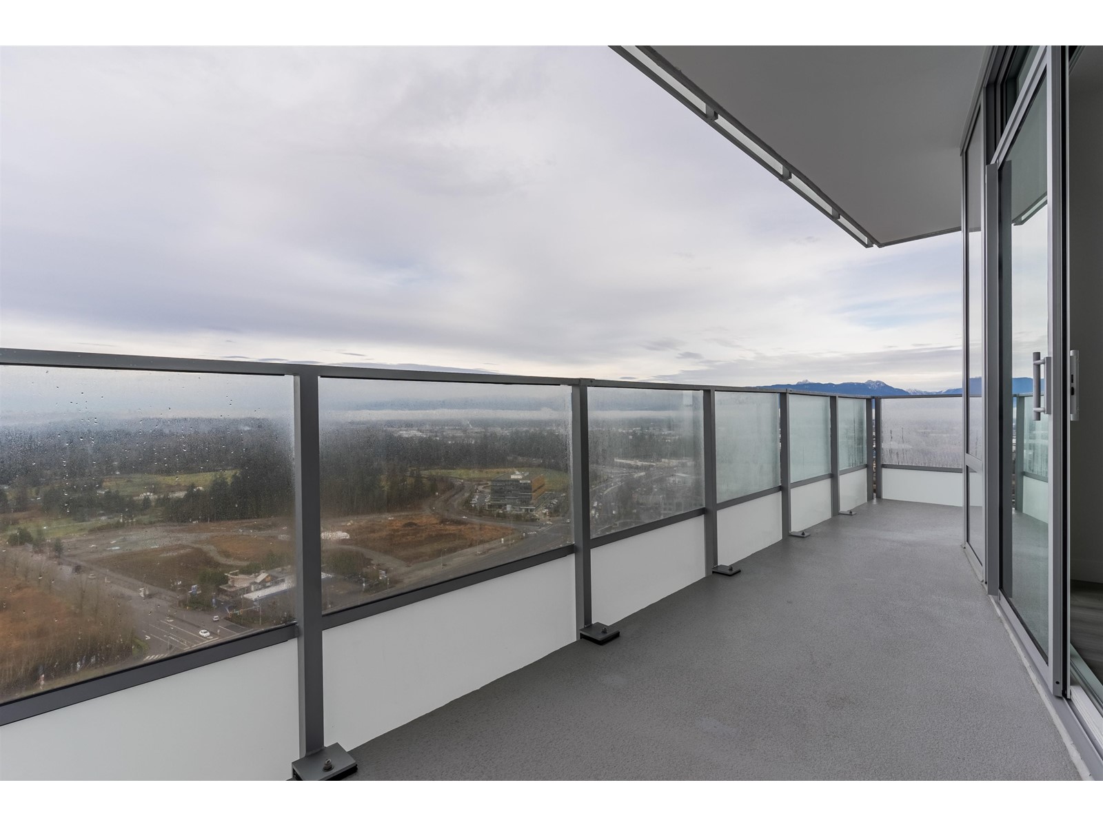 2206 8551 201 Street, Langley, British Columbia  V2Y 3Y4 - Photo 10 - R3009716