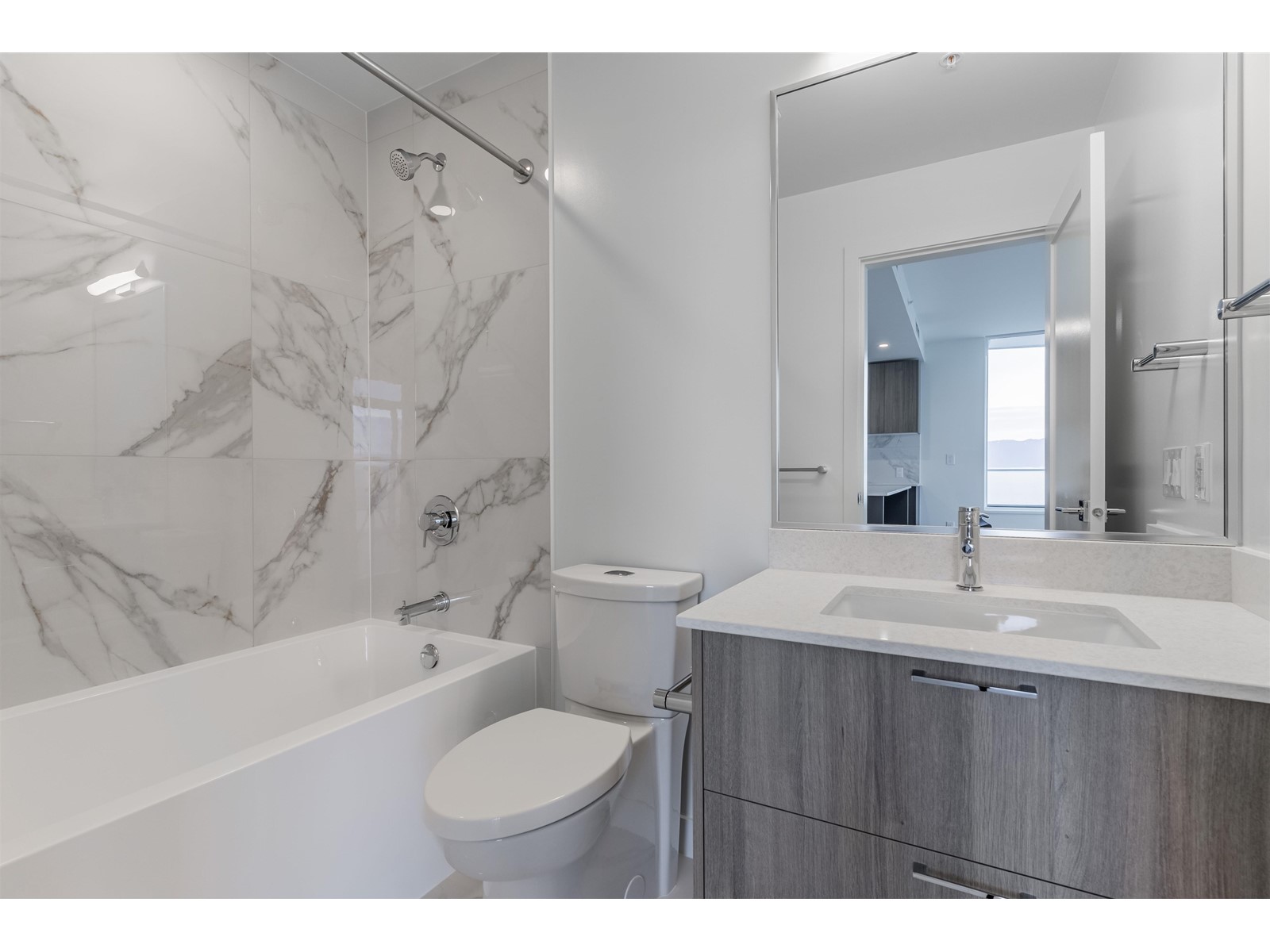 2206 8551 201 Street, Langley, British Columbia  V2Y 3Y4 - Photo 14 - R3009716