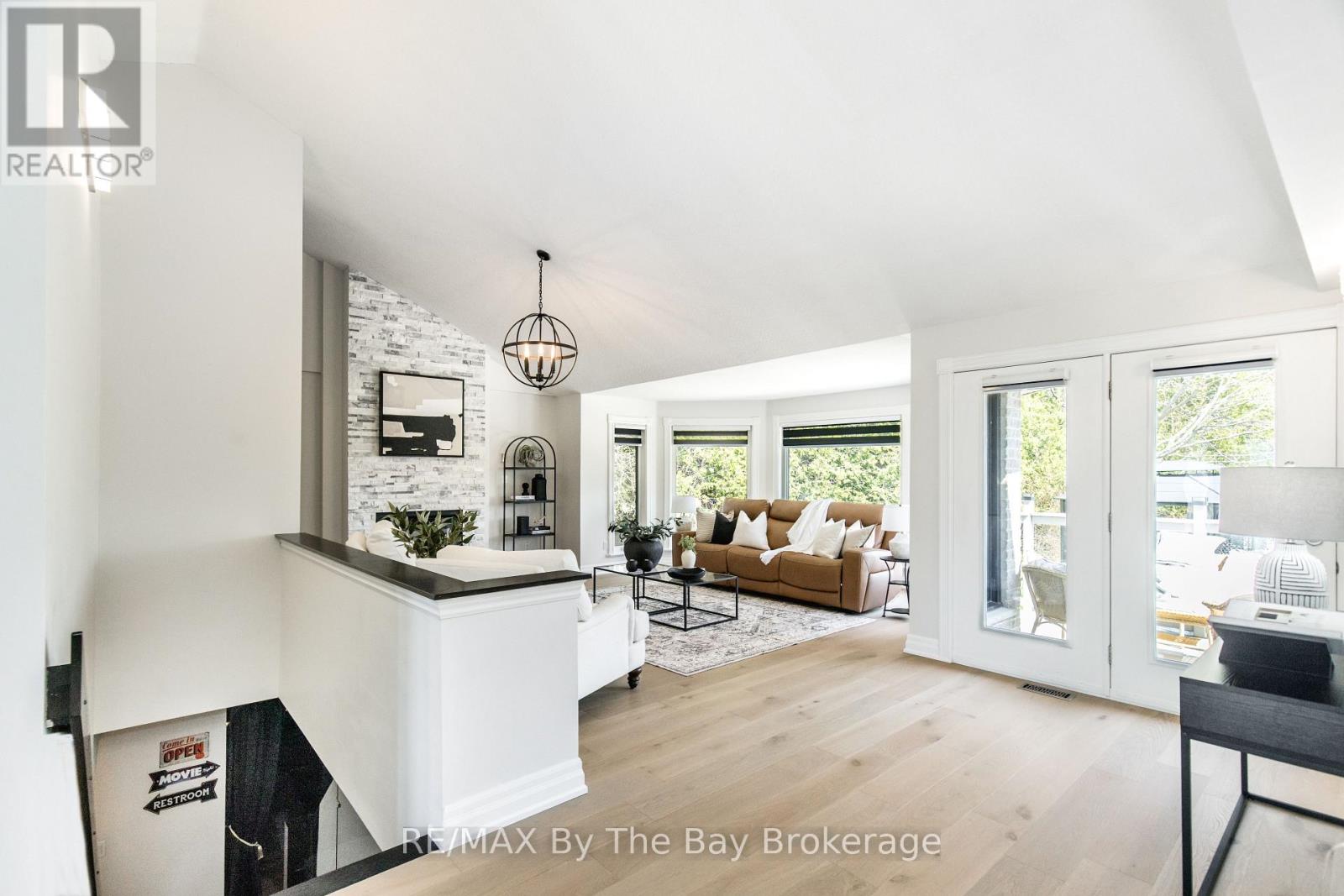 Property at 25 BRITTON COURT image 4