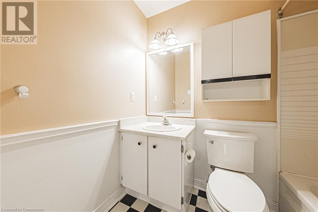 451 Woodview Road Unit# 2, Burlington, Ontario  L7N 2Z9 - Photo 18 - 40727988
