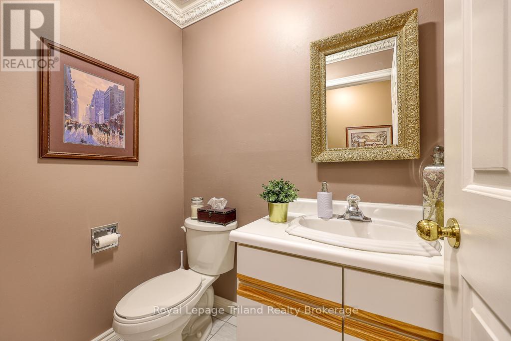 14 Blackfoot Place, Woodstock, Ontario  N4T 1E2 - Photo 19 - X12192387
