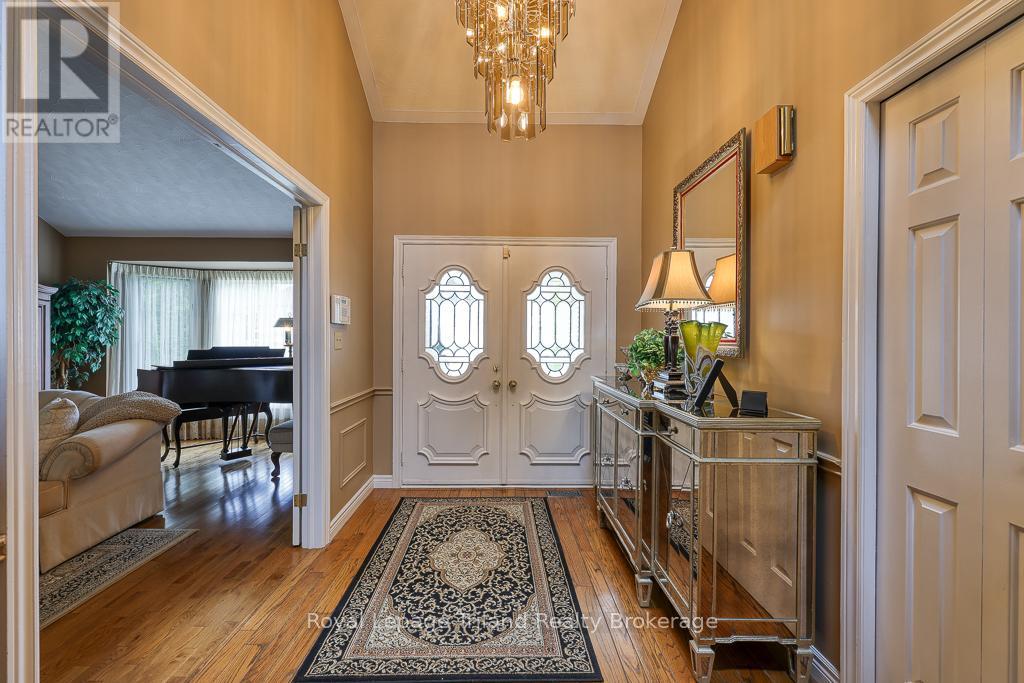14 Blackfoot Place, Woodstock, Ontario  N4T 1E2 - Photo 5 - X12192387