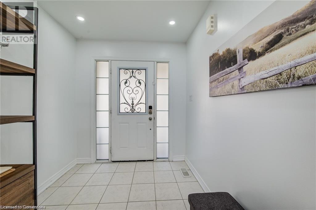 991 Hannah Avenue S, Listowel, Ontario  N4W 0H6 - Photo 6 - 40736761