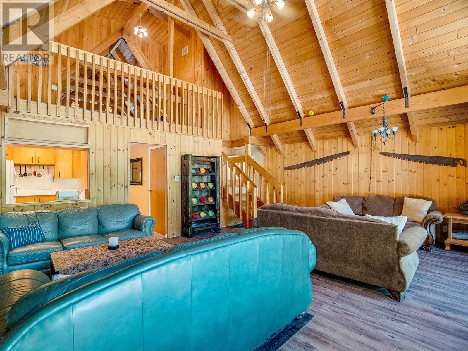 16246 Wadds Road, Crawford Bay, British Columbia  V0B 1E0 - Photo 11 - 10350521