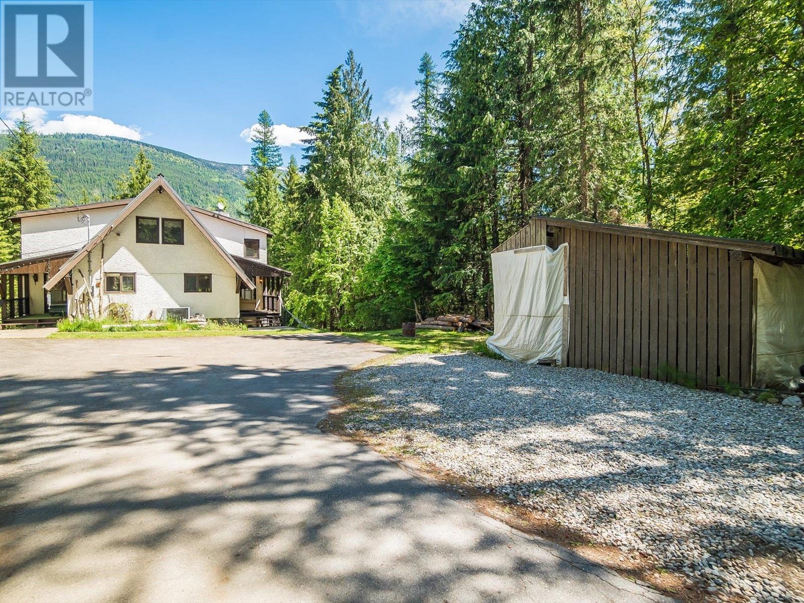 16246 Wadds Road, Crawford Bay, British Columbia  V0B 1E0 - Photo 67 - 10350521
