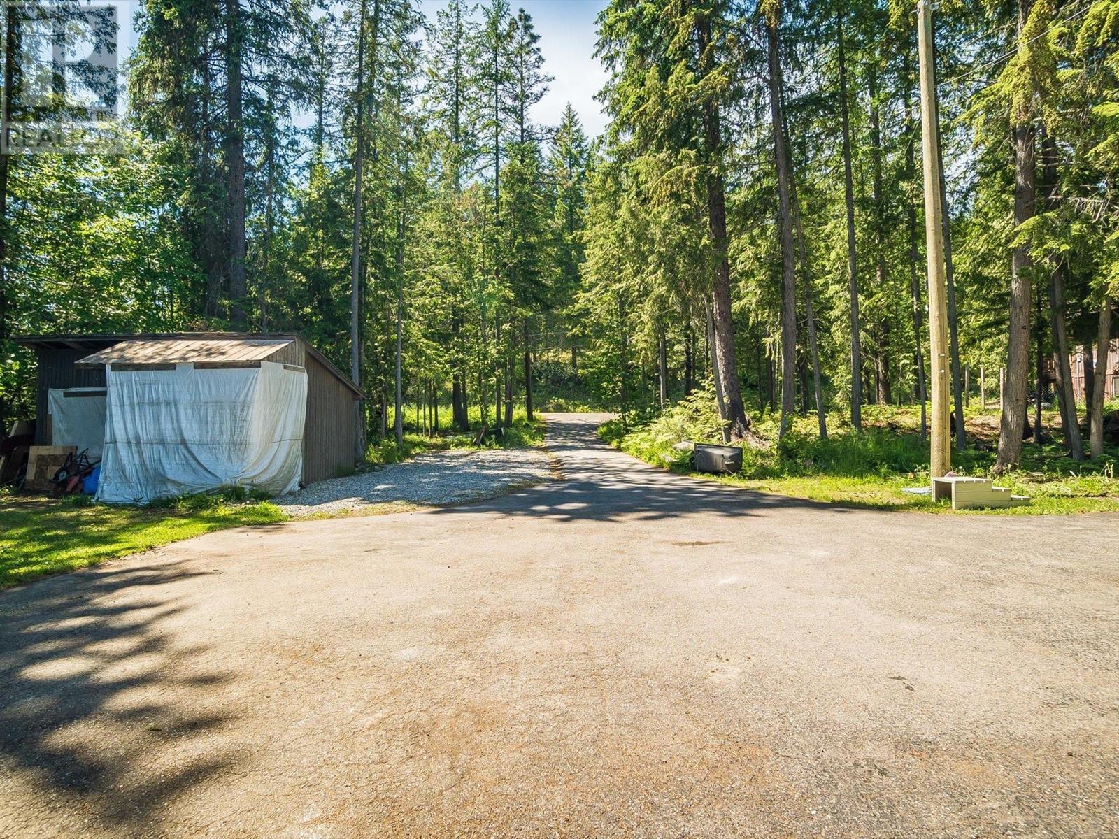 16246 Wadds Road, Crawford Bay, British Columbia  V0B 1E0 - Photo 74 - 10350521