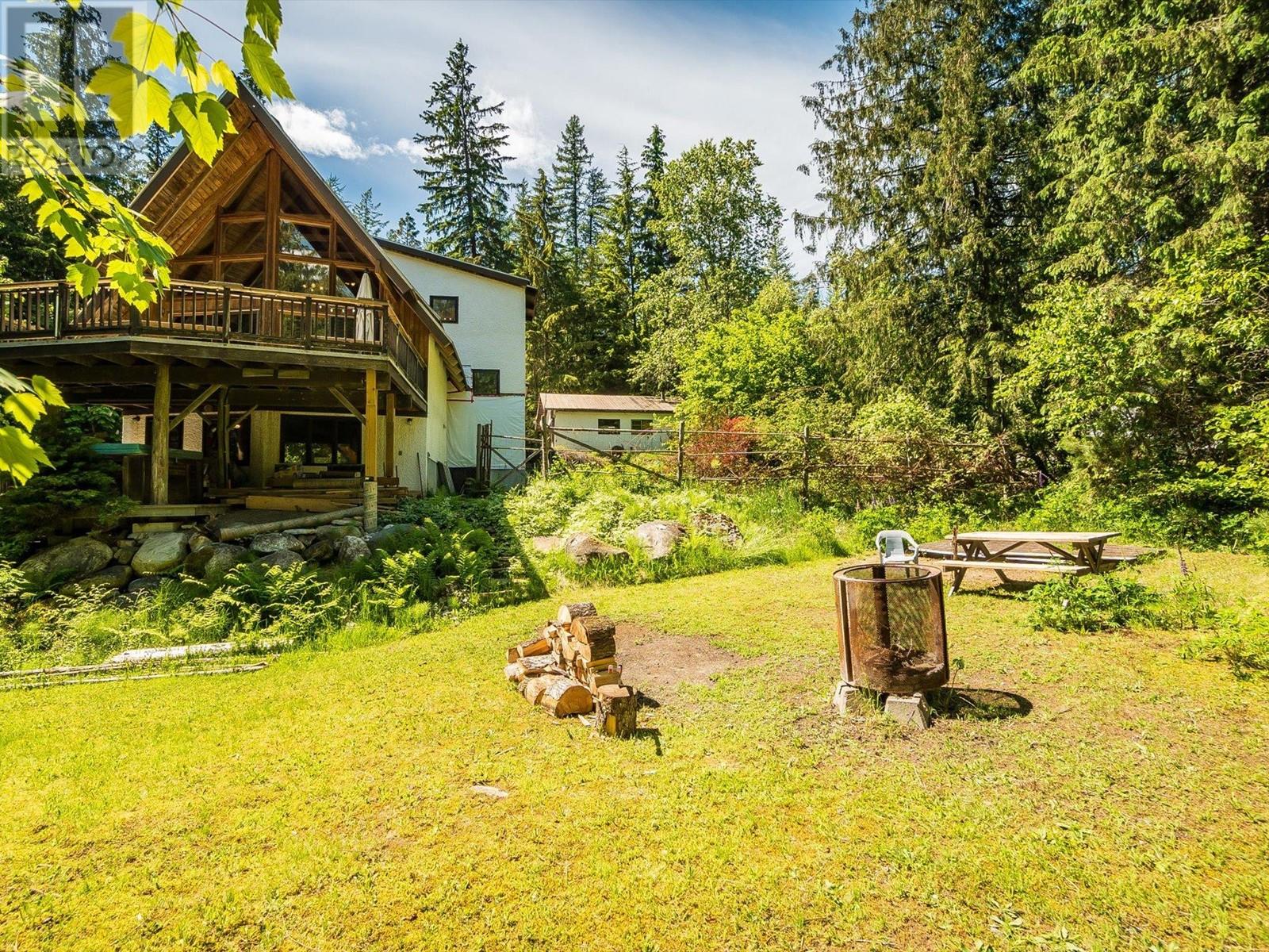 16246 Wadds Road, Crawford Bay, British Columbia  V0B 1E0 - Photo 78 - 10350521