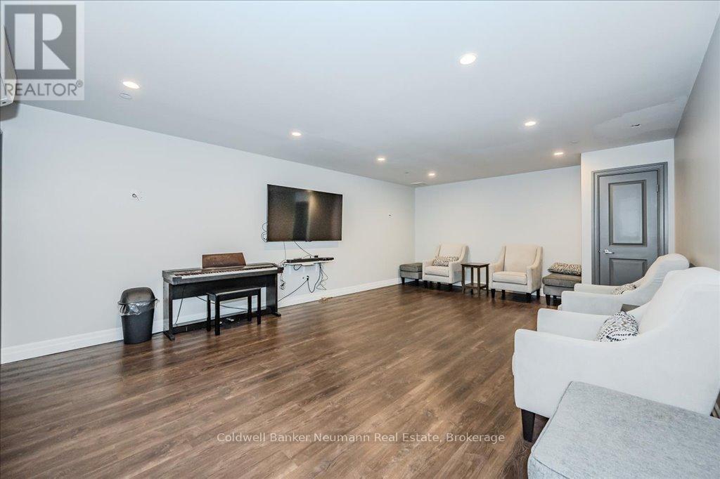 1607 - 160 Macdonell Street, Guelph, Ontario  N1H 0A9 - Photo 31 - X12192337