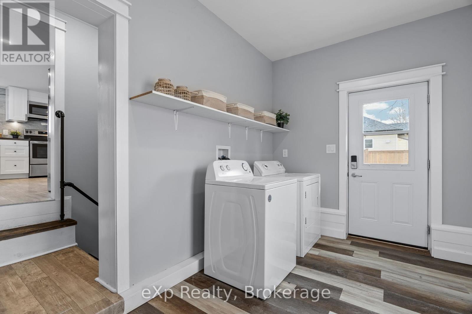 236 Sydenham Street, Strathroy-Caradoc, Ontario  N7G 1V3 - Photo 31 - X12192442