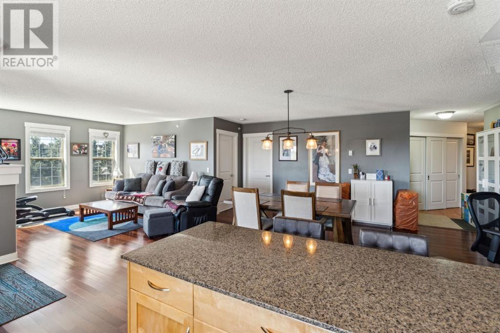 Property at 320, 2233 34 Avenue SW image 3