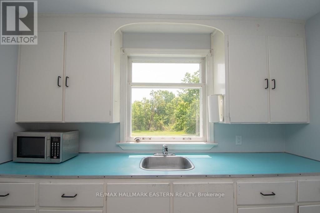 2449 Lansdowne Street W, Cavan Monaghan, Ontario  K9J 6X4 - Photo 13 - X12192373