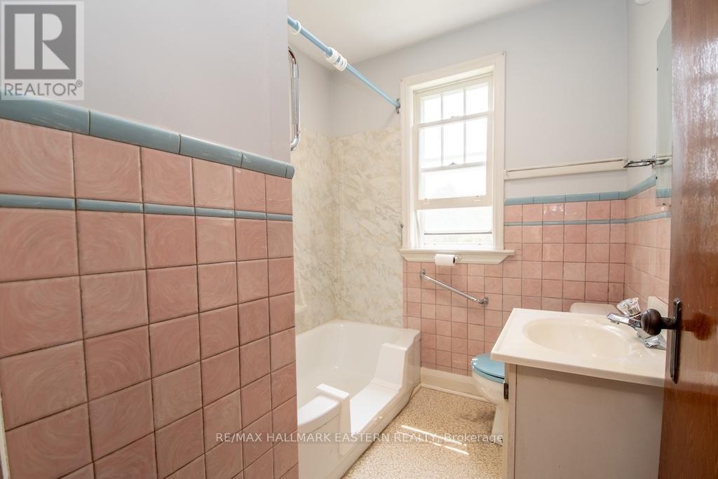 2449 Lansdowne Street W, Cavan Monaghan, Ontario  K9J 6X4 - Photo 21 - X12192373