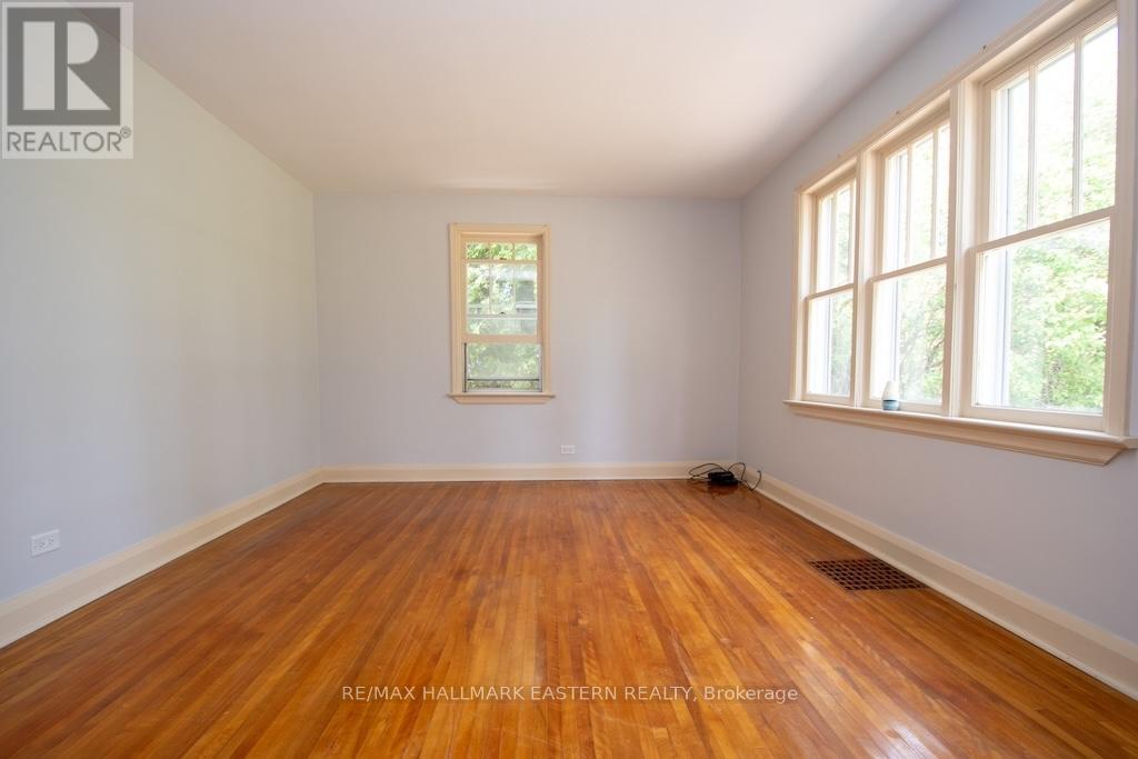 2449 Lansdowne Street W, Cavan Monaghan, Ontario  K9J 6X4 - Photo 8 - X12192373