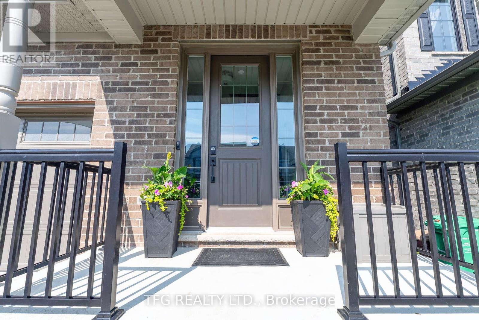522 Macintosh Grove, Peterborough North, Ontario K9H 0K1 - Photo 2 - X12192443