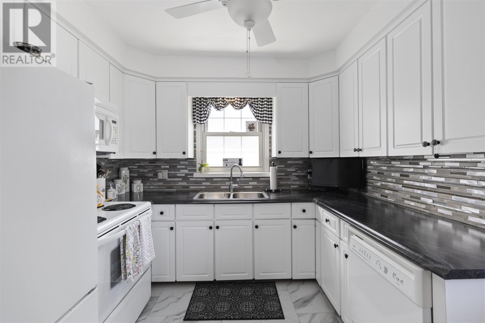 19 Mcmeeken St, Sault Ste. Marie, Ontario  P6A 3L4 - Photo 15 - SM251375