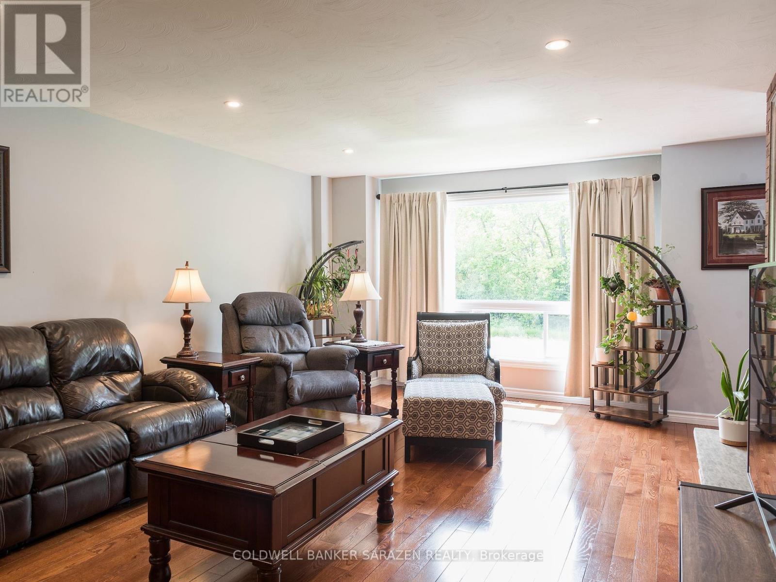 Property at 331 CARUSO STREET image 4