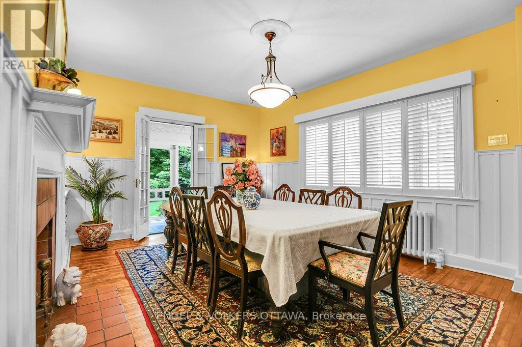 202 Cloverdale Road, Ottawa, Ontario  K1M 0X2 - Photo 11 - X12192308