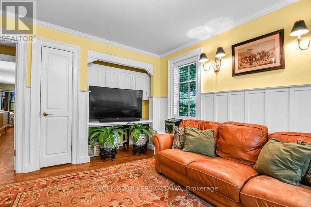 202 Cloverdale Road, Ottawa, Ontario  K1M 0X2 - Photo 22 - X12192308