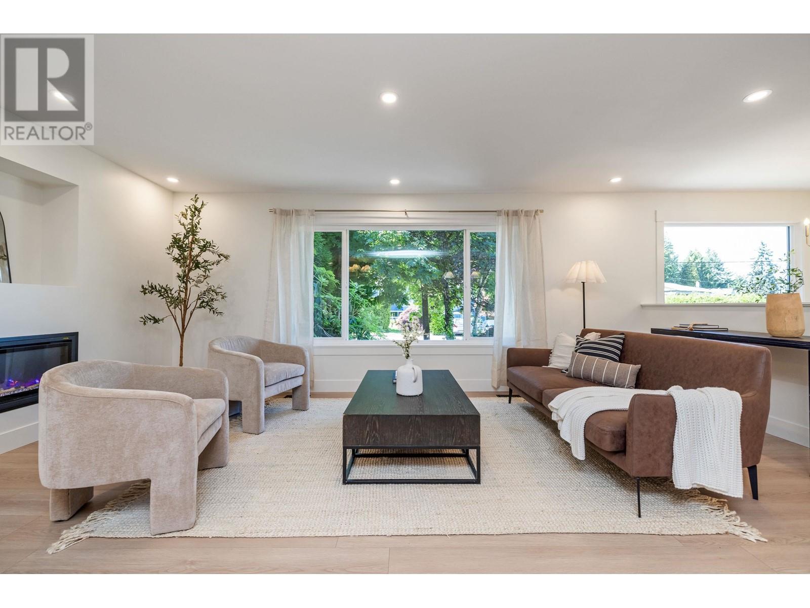 1503 Celeste Crescent, Port Coquitlam, British Columbia  V3C 1E3 - Photo 2 - R3008350