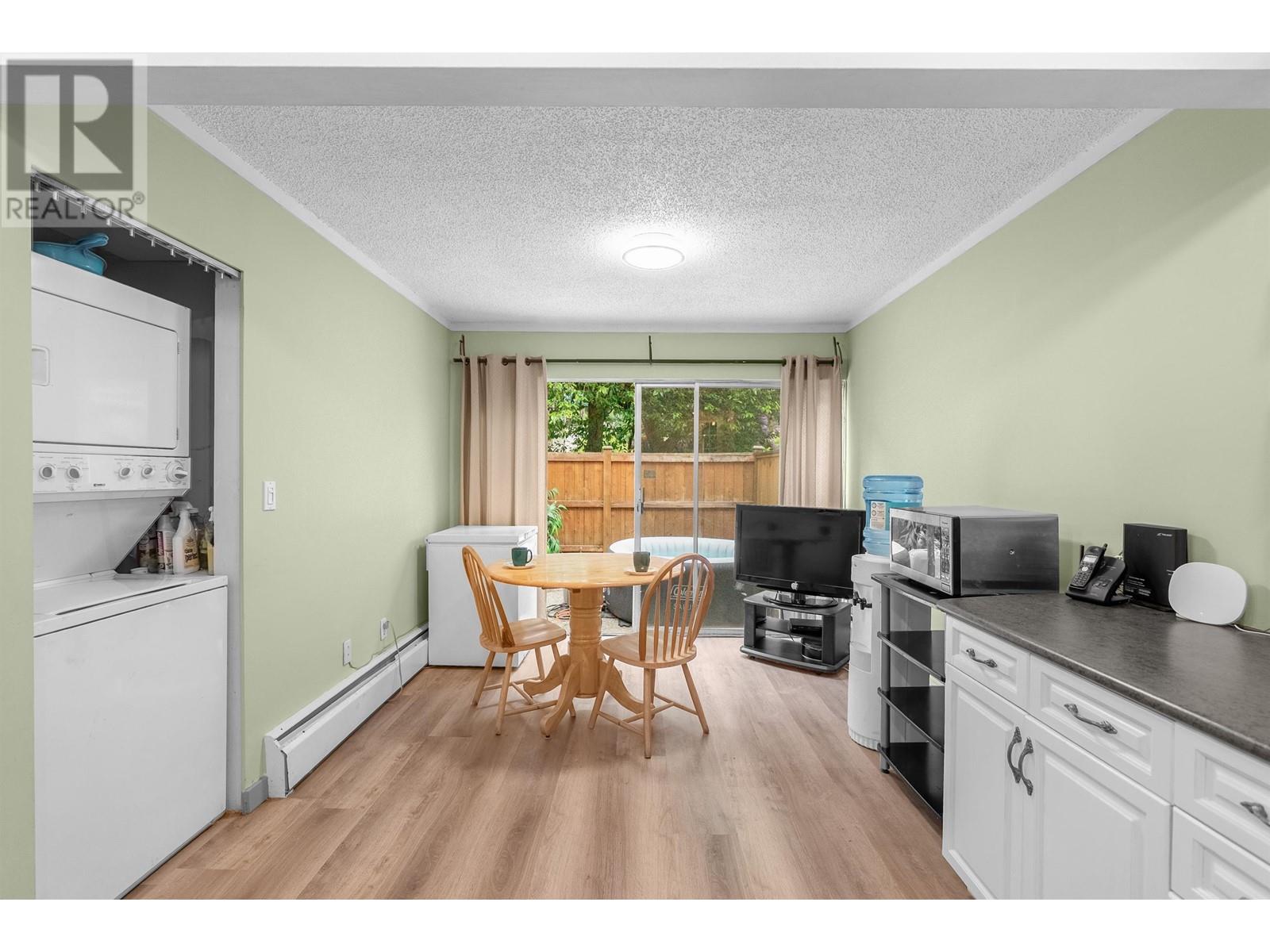 613 Westview Crescent, North Vancouver, British Columbia  V7N 3X5 - Photo 7 - R3010118