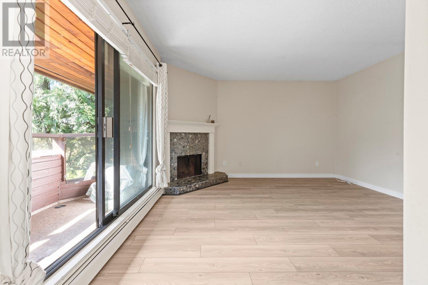 303 1177 Howie Avenue, Coquitlam, British Columbia  V3J 1T9 - Photo 8 - R3010240
