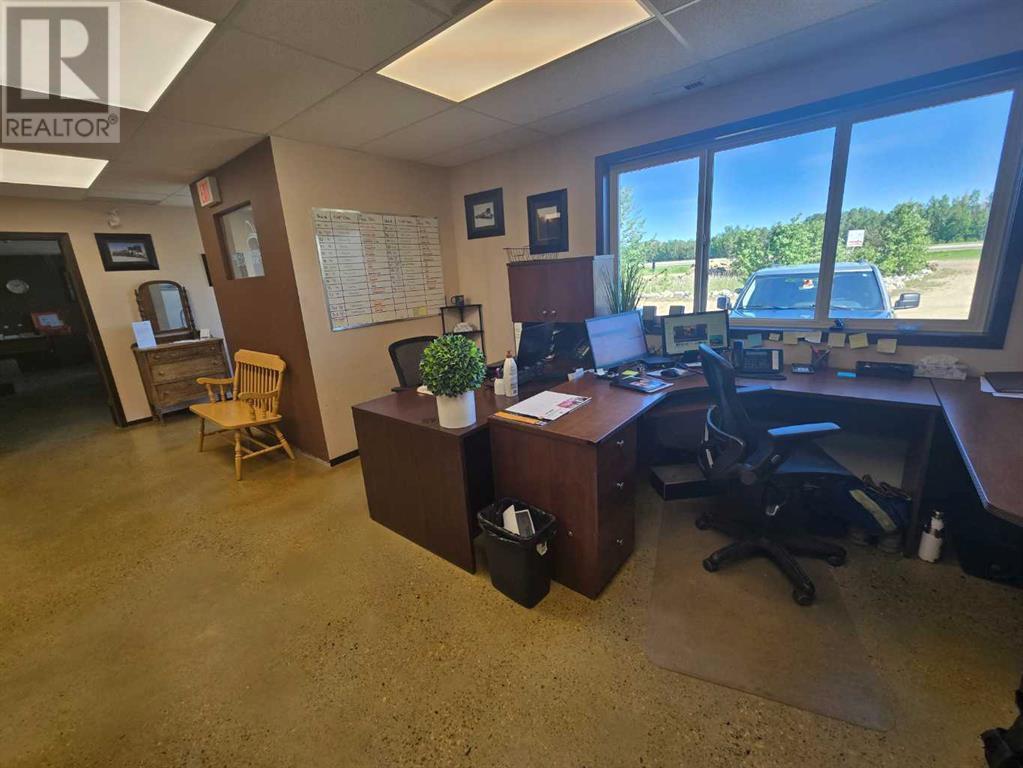 125 Kuusamo Drive, Rural Red Deer County, Alberta  T4E 2J5 - Photo 4 - A2226921