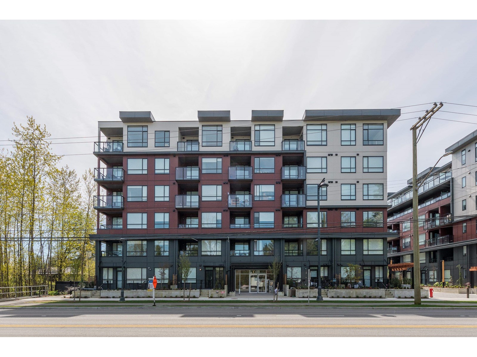 E416 13858 108 AVENUE, surrey, British Columbia