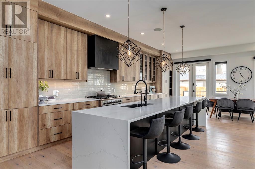 Property at 3107 5 Avenue NW image 4