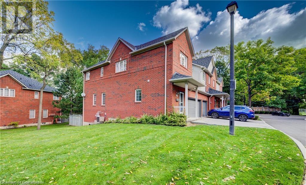 120 Beddoe Drive Unit# 21, Hamilton, Ontario  L8P 4Z4 - Photo 4 - 40730533