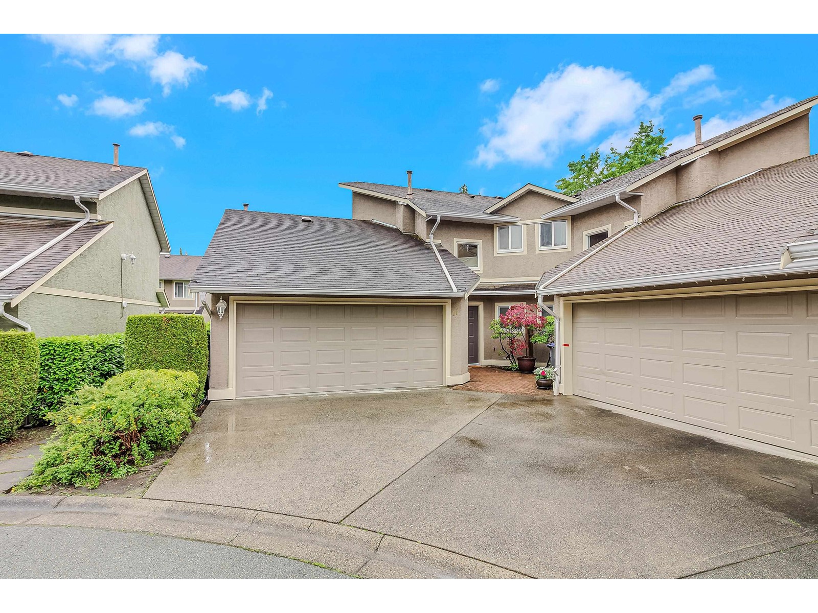 11 16128 86 AVENUE, surrey, British Columbia