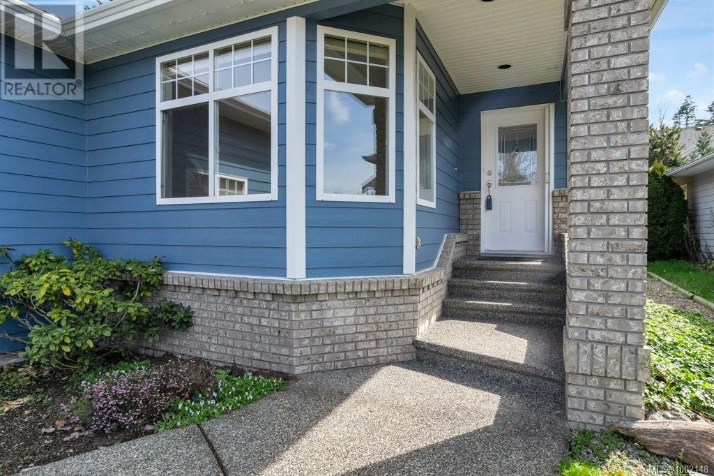 Property at 138 HAMILTON Ave image 3