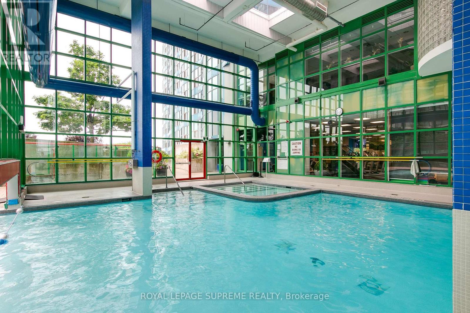 2501 - 77 Harbour Square, Toronto, Ontario  M5J 2S2 - Photo 26 - C12192416