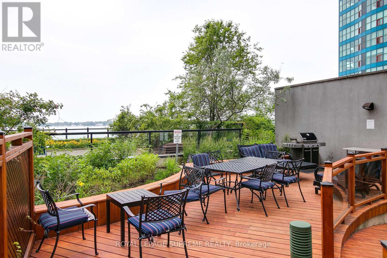 2501 - 77 Harbour Square, Toronto, Ontario  M5J 2S2 - Photo 29 - C12192416