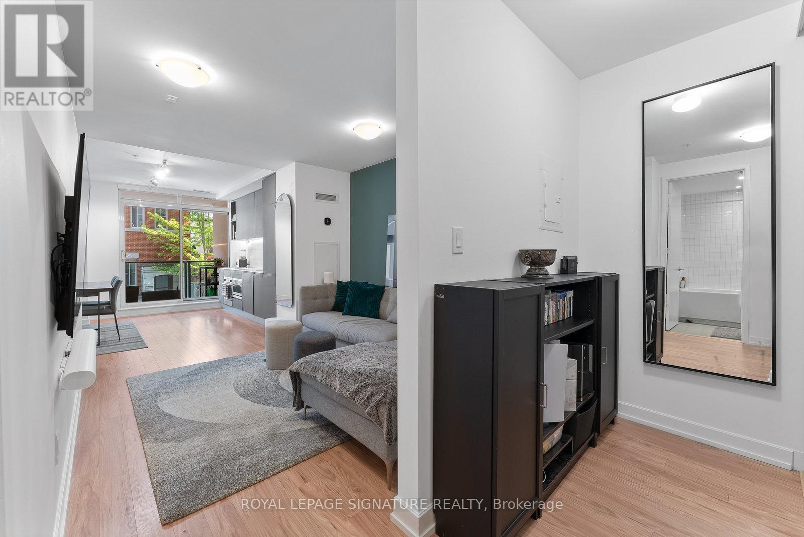215 - 377 Madison Avenue, Toronto, Ontario  M4V 3E1 - Photo 3 - C12192430
