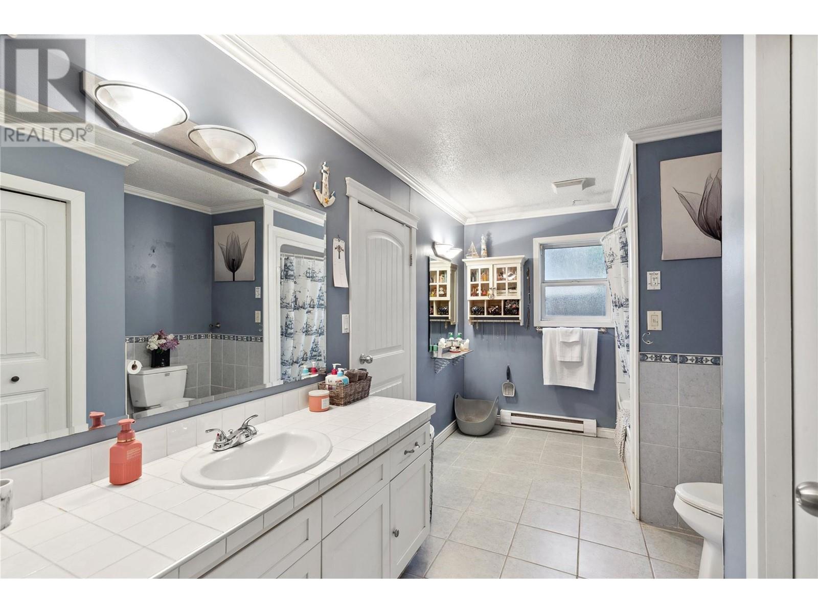 3404 Alexis Park Drive, Vernon, BC V1T6G8
