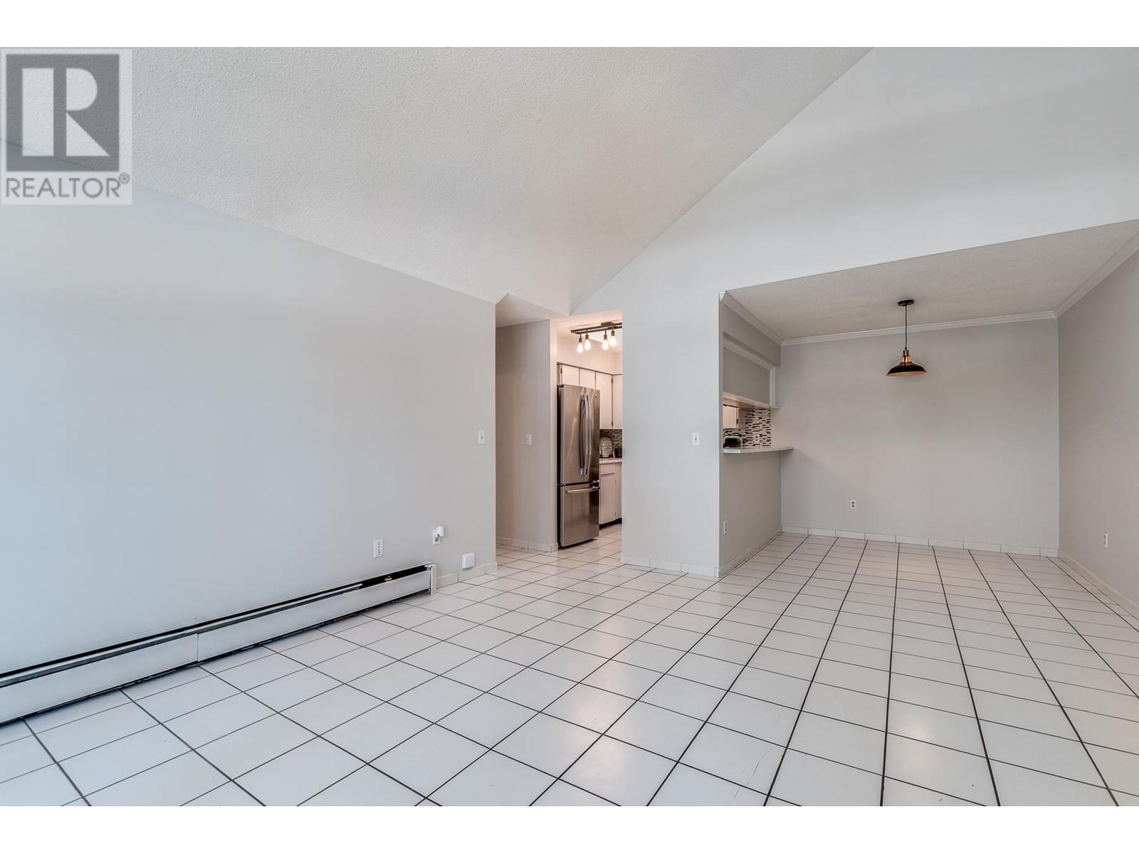 302 932 Robinson Street, Coquitlam, British Columbia  V3J 7R8 - Photo 9 - R3001932