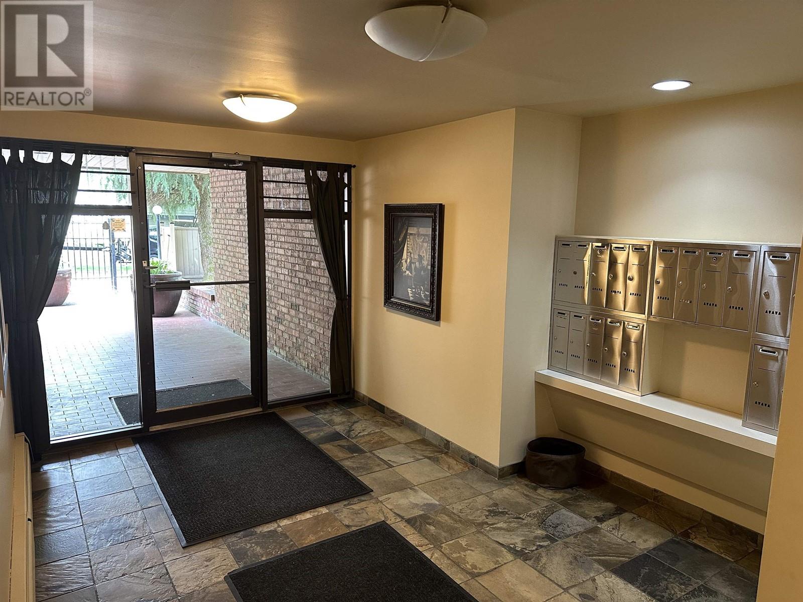 306 2234 Prince Albert Street, Vancouver, British Columbia  V5T 4K9 - Photo 4 - R3010260