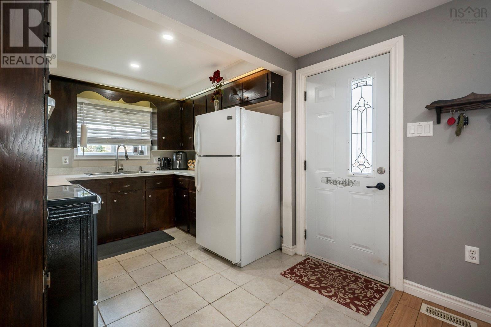 Property at 171 Exhibition Grounds Road image 3