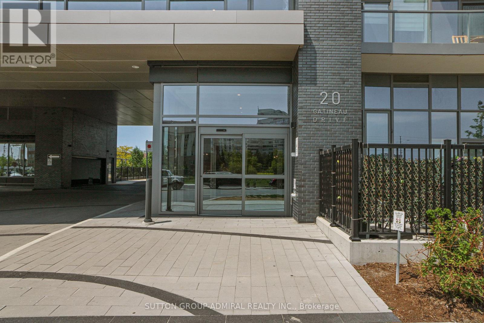 710 - 20 Gatineau Drive, Vaughan, Ontario  L4J 0L3 - Photo 2 - N12192301