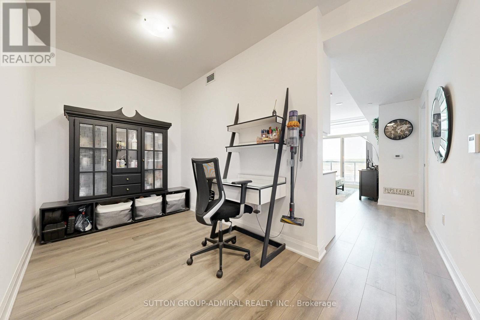 710 - 20 Gatineau Drive, Vaughan, Ontario  L4J 0L3 - Photo 4 - N12192301