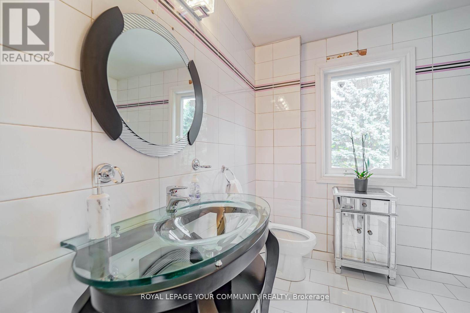 23 Anglin Drive, Richmond Hill (Jefferson), Ontario  L4E 3M5 - Photo 31 - N12192321